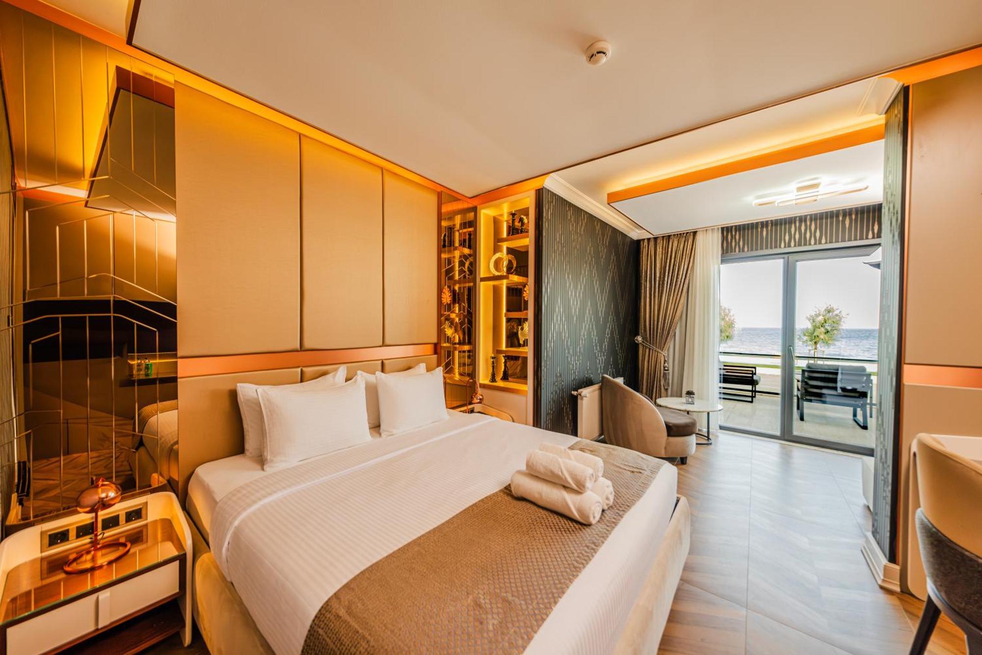 Mq Hotel Suites Arnavutkoy Eksteriør bilde